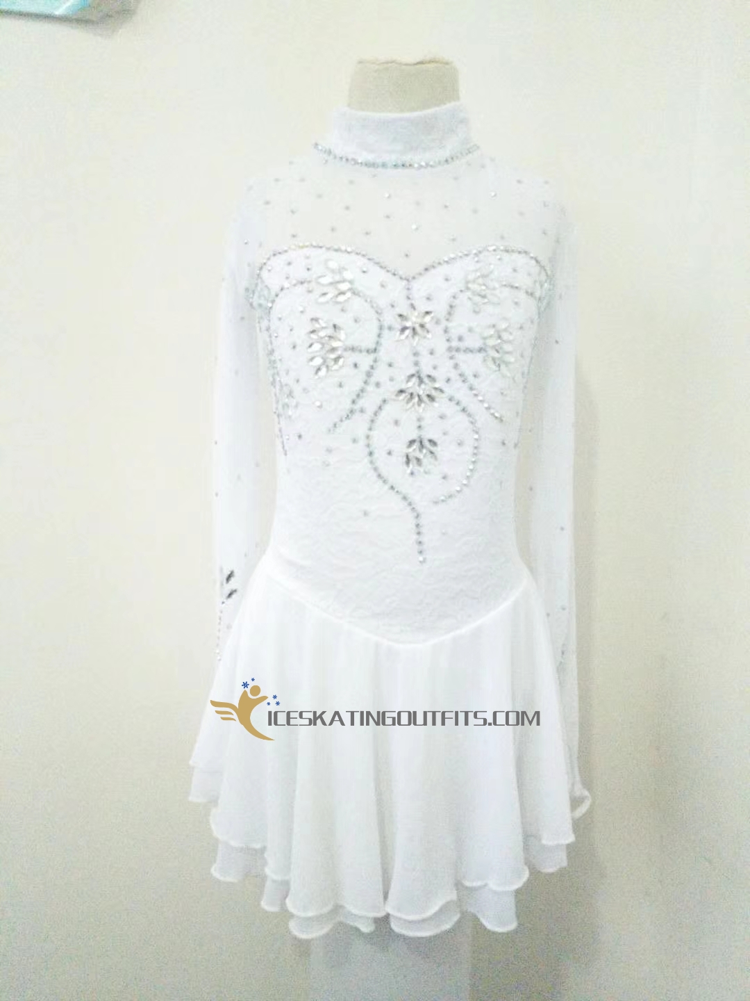 figure skating dress material B124