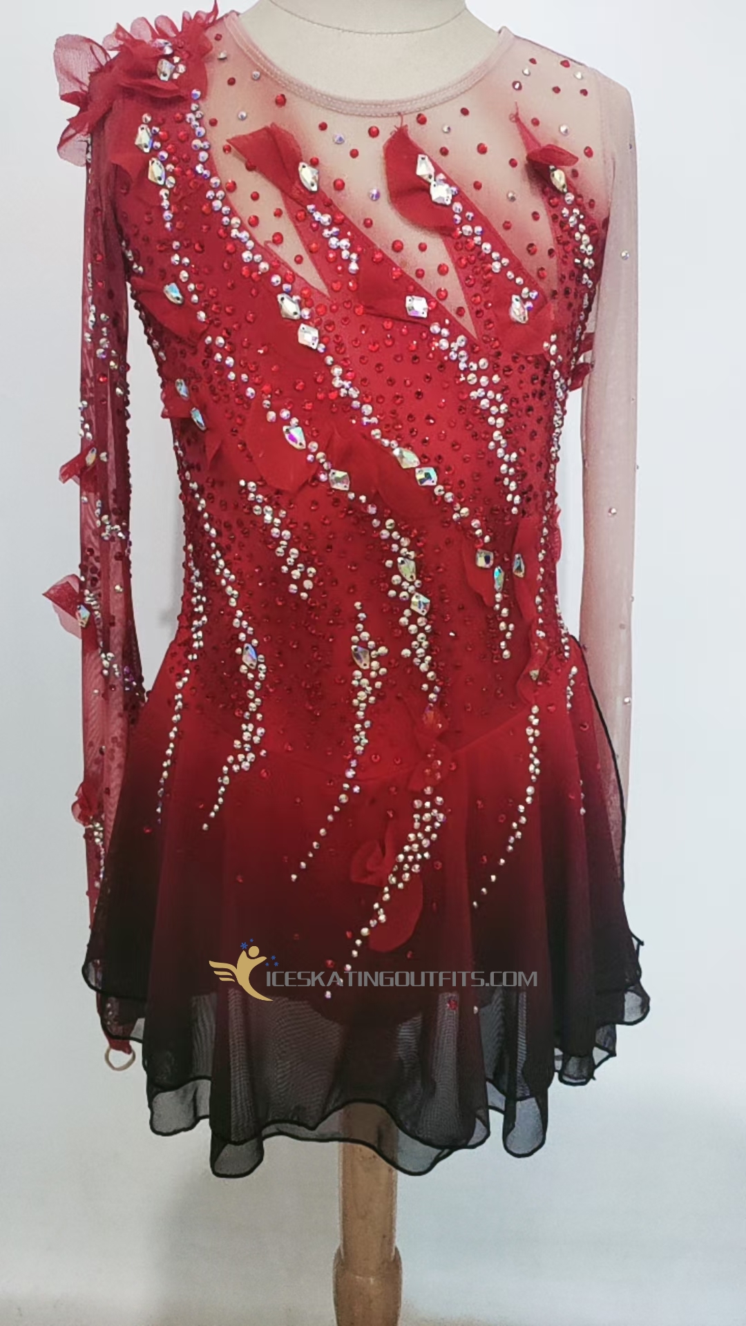 girls best outfit to wear ice skating B226