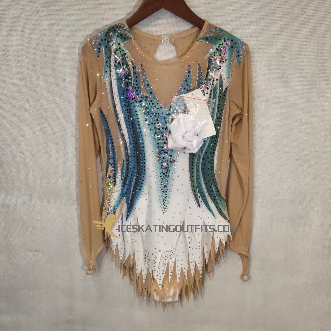 kids ice skating sweaters B240