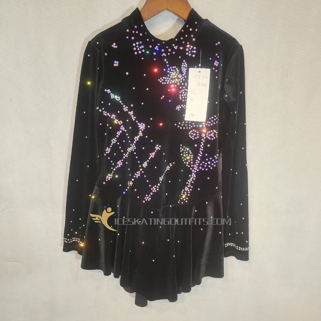 kids used skating dresses B239