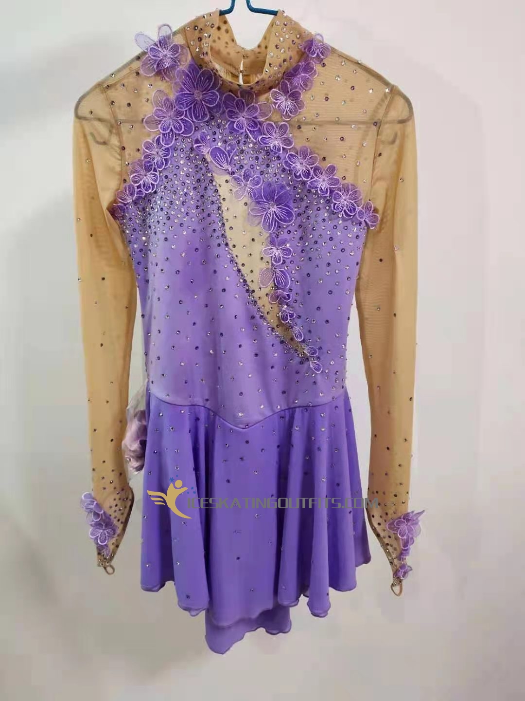 ladies ice skating costumes B68