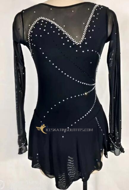 ladies sagester ice skating clothes B372