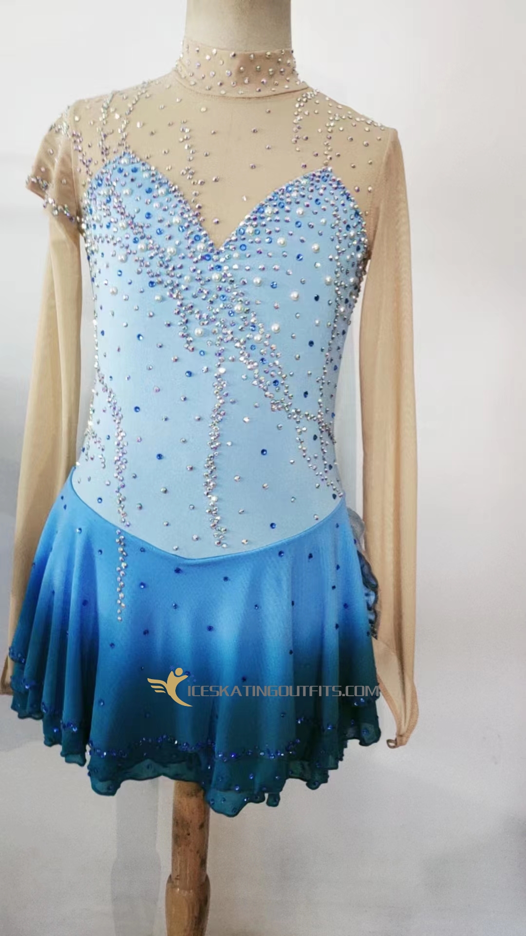 outfits to go ice skating B183