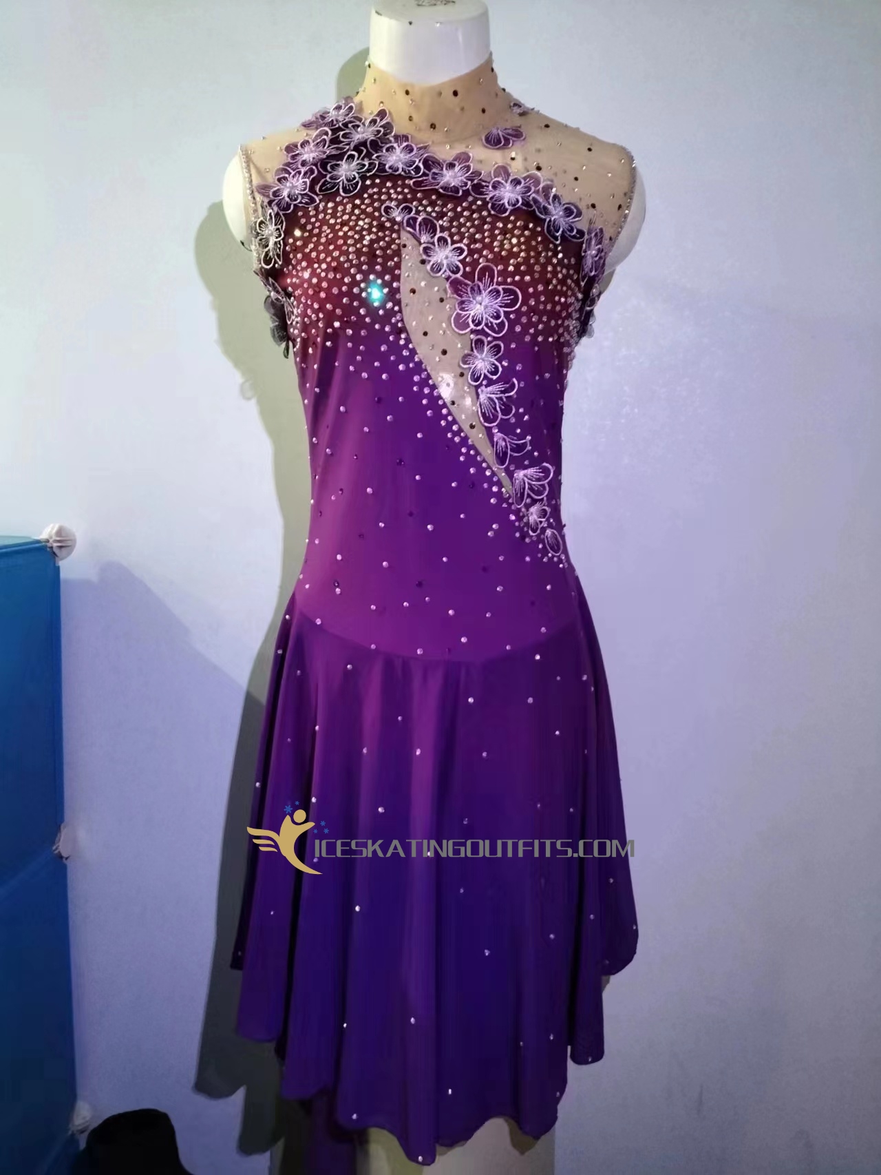 prettiest ice skating dresses for women B272