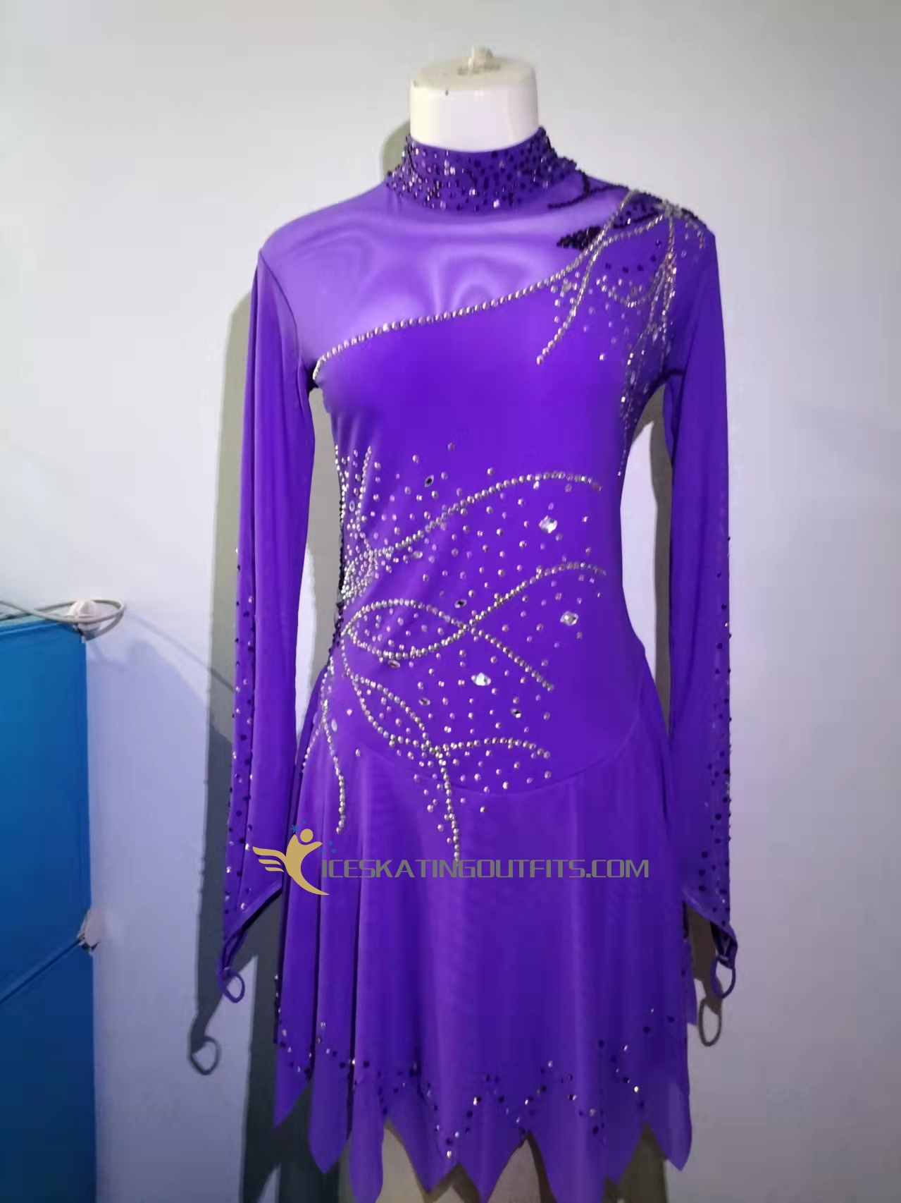 used figure skating clothes for kids B150